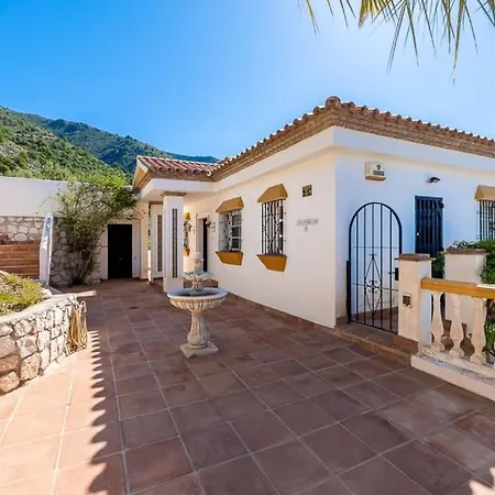 别墅 Voltacado 4 Bedroom With Private Pool 米哈斯