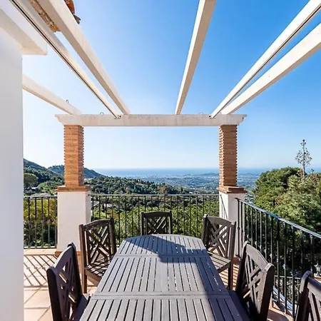 Voltacado 4 Bedroom With Private Pool 米哈斯