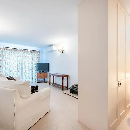 Voltacado 4 Bedroom With Private Pool *