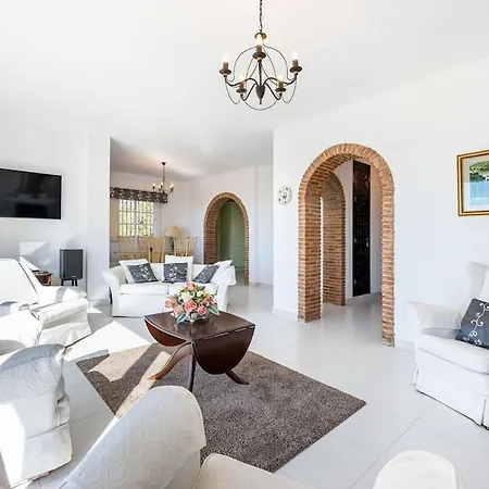 Voltacado 4 Bedroom With Private Pool 别墅 *